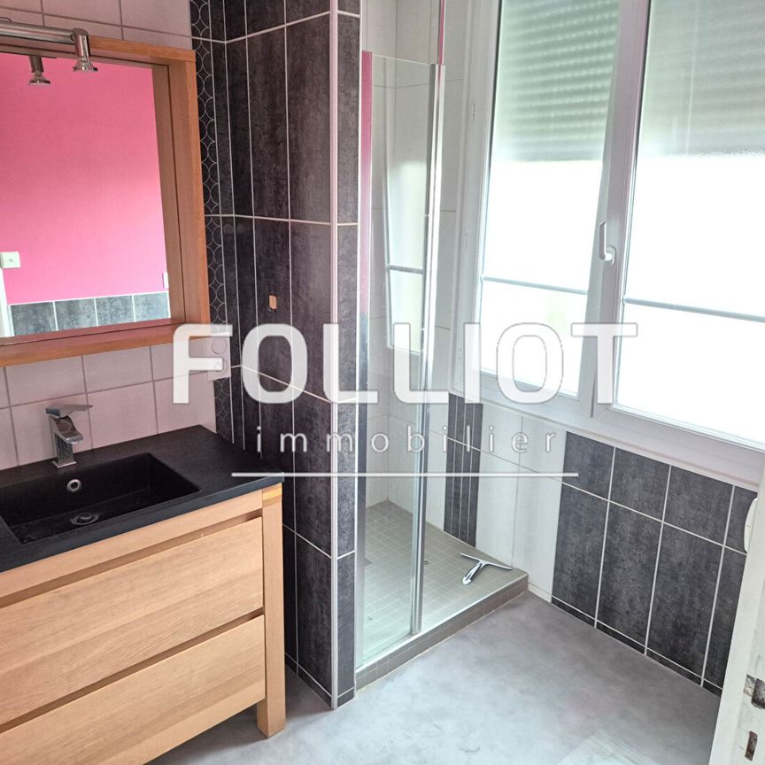 A LOUER BEL Appartement plein centre 50000 Saint-lo 4 pi�ce(s) 81.15 m2 - Photo 1