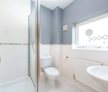 4 bedroom terraced house to rent - Photo 2