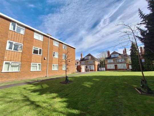 1 bedroom private hall to rent - Photo 1