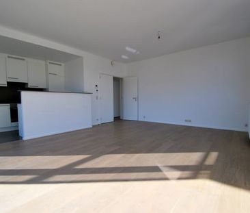 Appartement te huur - Foto 2