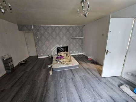 Aire House, Knottingley, WF11 - Photo 3