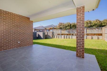 20 Biyung Street, Fletcher NSW 2287 - House For Rent | Domain - Photo 5