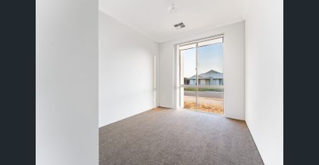 Modern 3-Bedroom, 2-Bathroom Duplex in the Heart of Baldivis - Photo 2