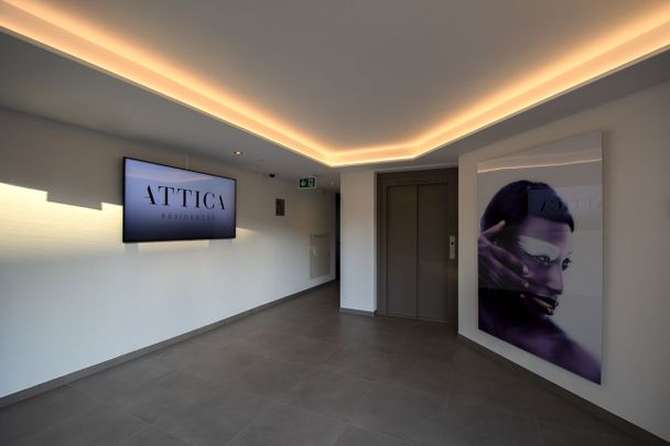 Magnificent 2-room apartment of new standing furnished near the lake - Photo 1