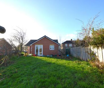 2 bedroom bungalow to rent - Photo 6