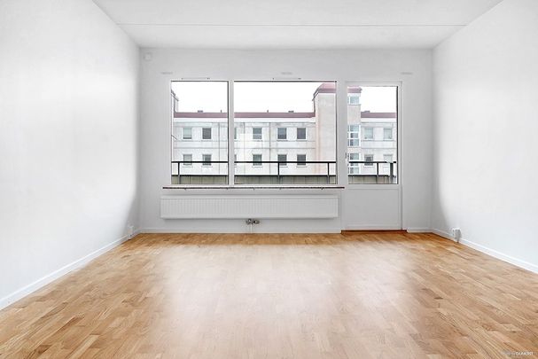 Jungfruns Gata 409, Brandbergen - Photo 1