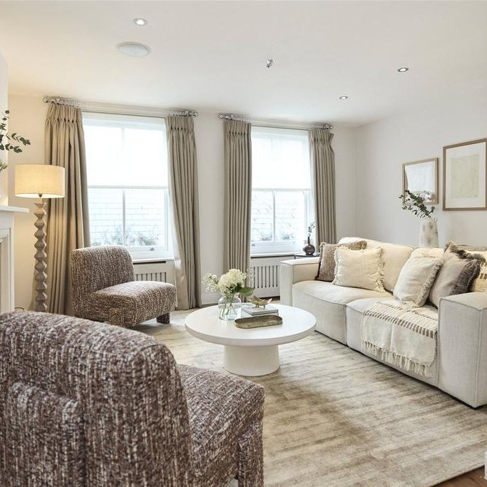 4 bedroom flat to rent - Photo 1