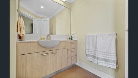 STYLISH FURNISHED APARTMENT WITH WATER VIEWS - Photo 3