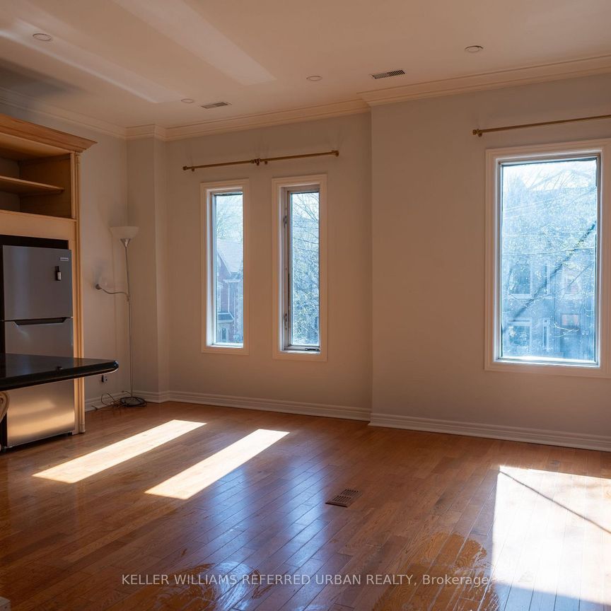 For Lease - 177 Strachan Avenue Unit# Upper, Toronto, Ontario - Photo 1