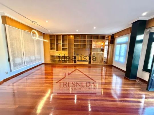 Alquiler de piso en Calle Pelayo, Oviedo s/n - Foto 1