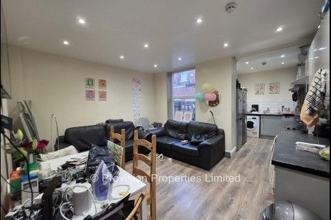 6 Bedroom 6 Bath Student Houses Hyde Park - Photo 1