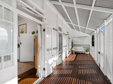 15 Saint Leonards Street, Coorparoo QLD 4151 - House For Rent | Domain - Photo 2