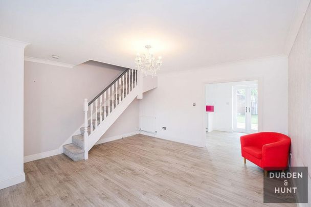Kingsley Meadows, Wickford - Photo 1