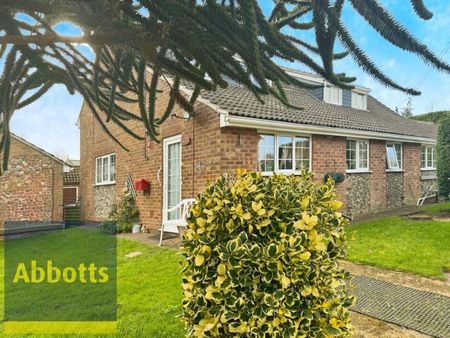 The Street, Kettlestone - Photo 2