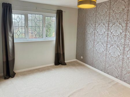 Margaret Gardner Drive, London, SE9 - Photo 2