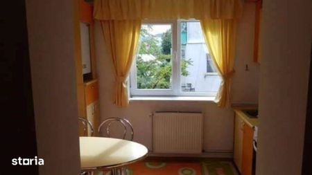 Apartament 3 camere Decebal etaj 2 - Fotografie 2