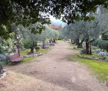 Location Appartement 1 pièce 19m² VENCE 06140 - Photo 2