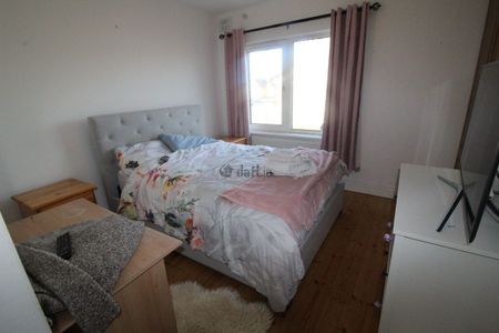 House to rent in Cork, Ovens, Manor Grove - Photo 3