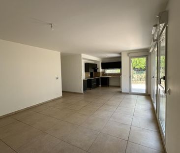 A LOUER APPARTEMENT T3 NON MEUBLE / CHAMPAGNE-AU-MONT-D'OR - Photo 6