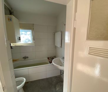 Gemütliche 3-Zimmerwohnung mit Laminatboden in Duisburg - Photo 4