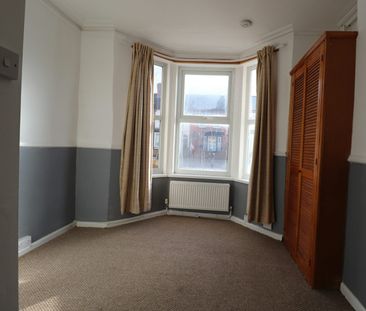 Flat to rent on - Photo 5