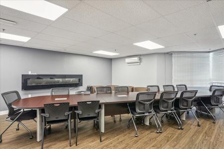 Highland Village - 1 Bedroom - Photo 2