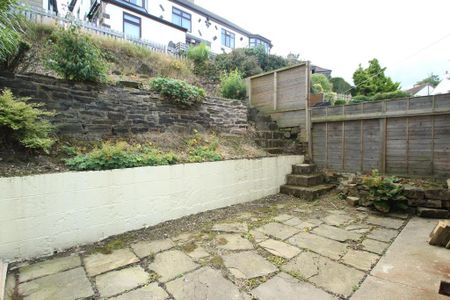 2 bedroom semi-detached house to rent - Photo 2