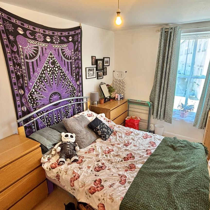 Kingston Court, Taunton - Photo 1