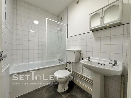 Studio to rent - Photo 4