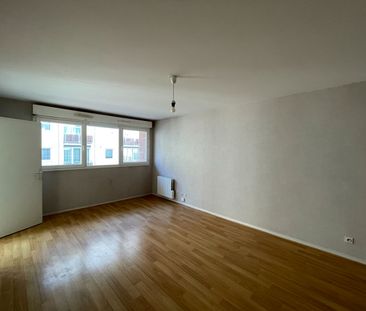 Location Appartement 1 pièce 32m² - Photo 3