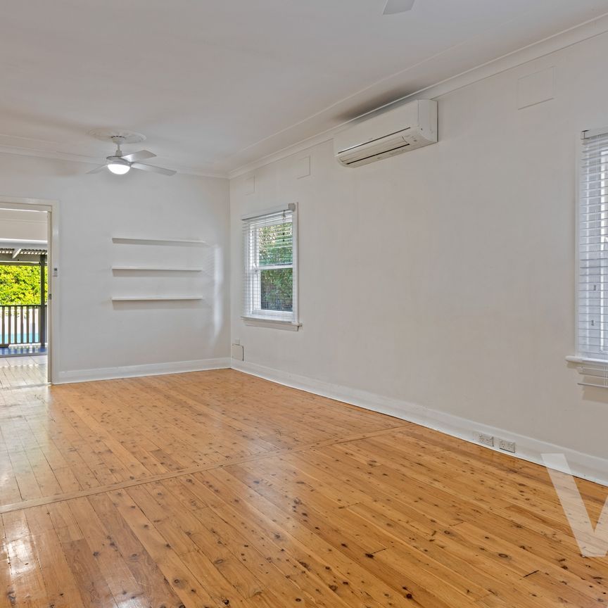 121 Mitchell Street, Merewether NSW 2291 - House For Rent | Domain - Photo 1