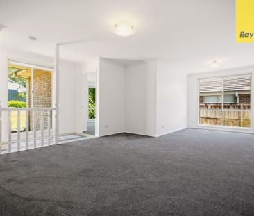 A Spacious and Convenient family residence near school and amenities - Photo 4