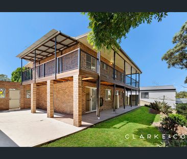 SPACIOUS FAMILY HOME WITH PLENTY OF ROOM TO GROW! - Photo 4