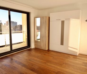 Appartement T1 avec terrasse loué Meublé avec cave et parking - Photo 1