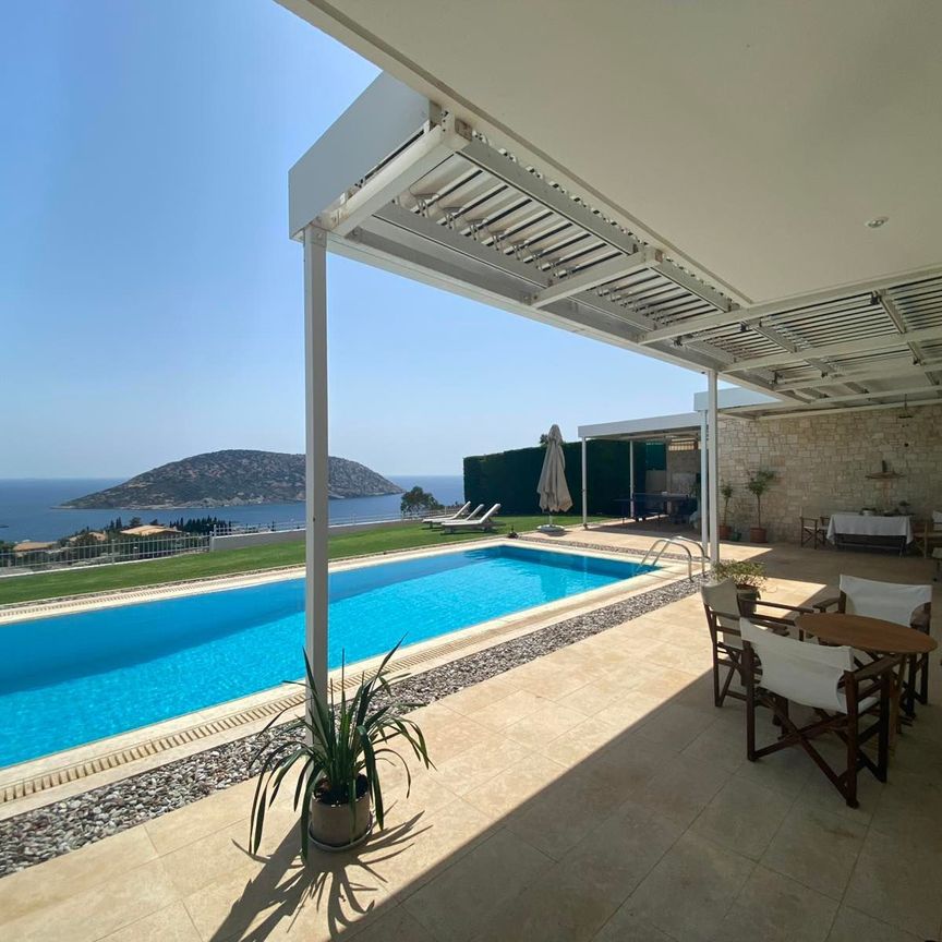 Βίλα για ενοικίαση Άγιος Νικόλαος (Ανάβυσσος) - Photo 1