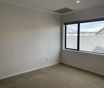 27 Saltmarsh Road, Hobsonville, Auckland - Photo 4