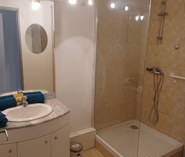 CHAMBRE DANS COLOCATION T4 MEUBLE A BEGLES - Photo 6