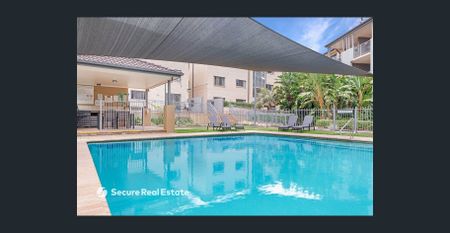 Furnished - On Uni Door Step - Photo 5