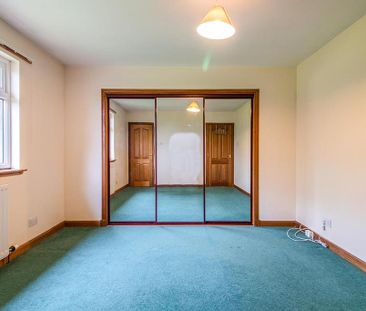 3 bedroom bungalow to rent - Photo 3