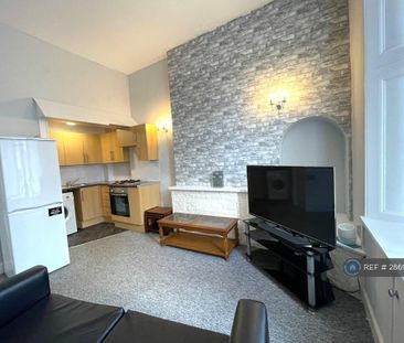 1 bedroom flat to rent - Photo 2