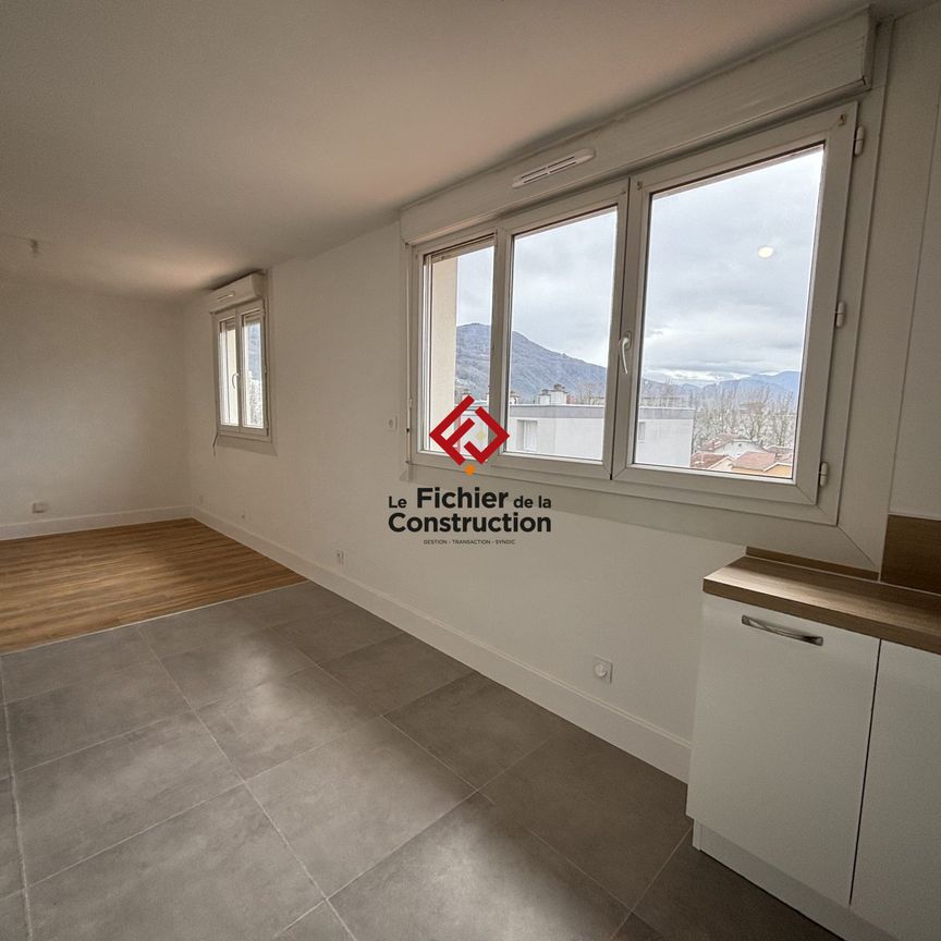 Location Appartement 2 pièces 43m² ST MARTIN D HERES 38400 - Photo 1