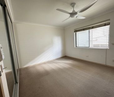 Holland Park West - Photo 5