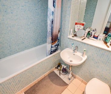 1 bedroom flat to rent - Photo 6