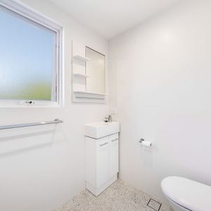 Renovated 1 Bedroom Apartment in Great Location - Photo 2