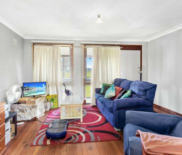 Spacious & Secure Family Home - Photo 3
