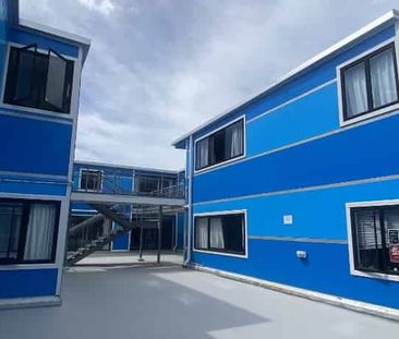 ROOM AVAILABLE IN SHARED FLAT: POWER AND WIFI included - Photo 1