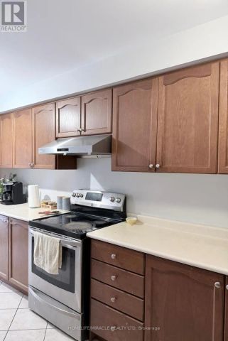 95 SLEIGHTHOLME CRESCENT - Photo 5