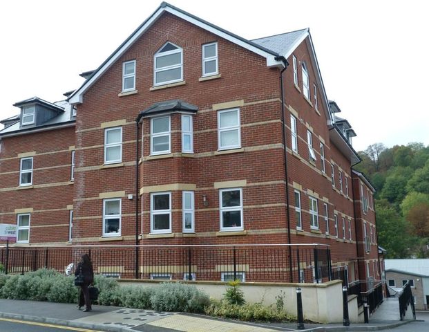 2 bedroom apartment to rent - Photo 1