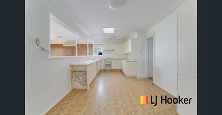 Ideal Location – Three Bedroom Home With Generous Yard - Photo 5