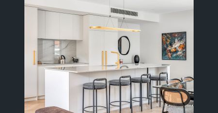 Exclusive, Light-Filled Luxury Residence - Photo 4